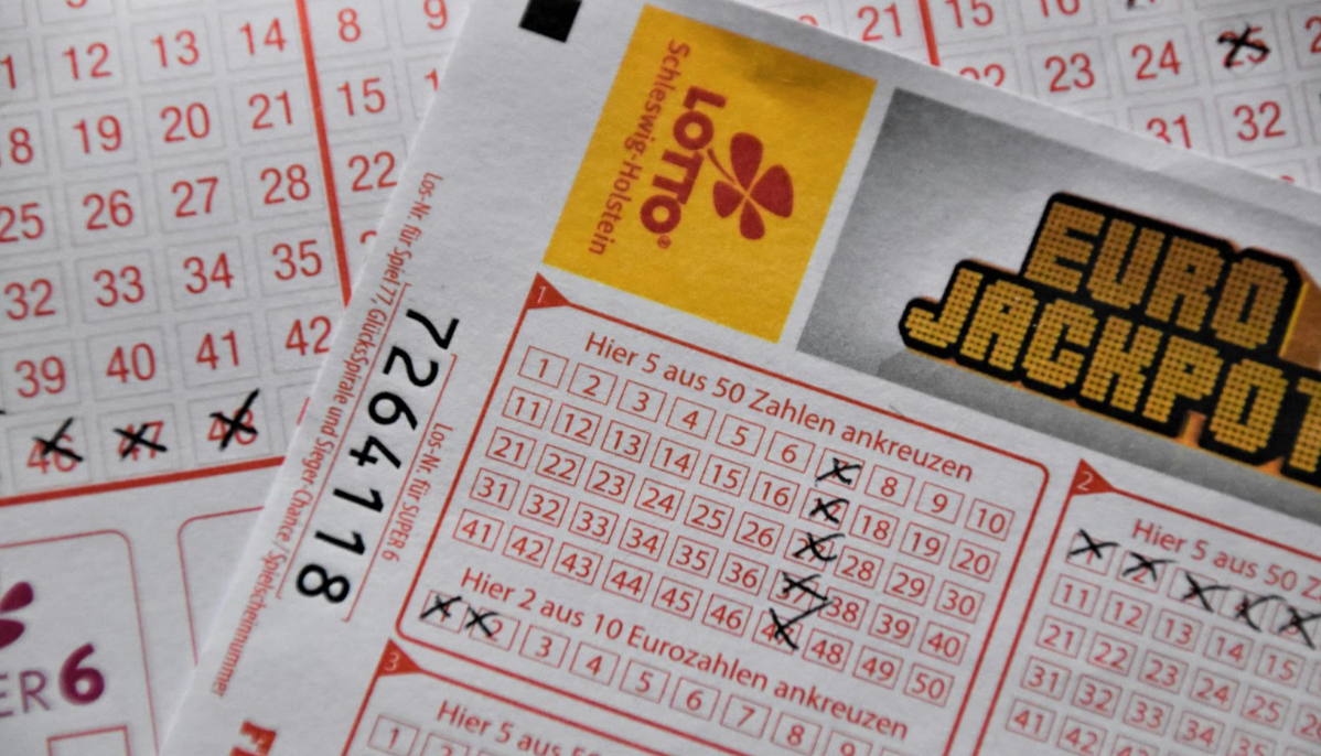Buying lottery tickets online gives you more than you think Buying lottery tickets online gives you more than you think